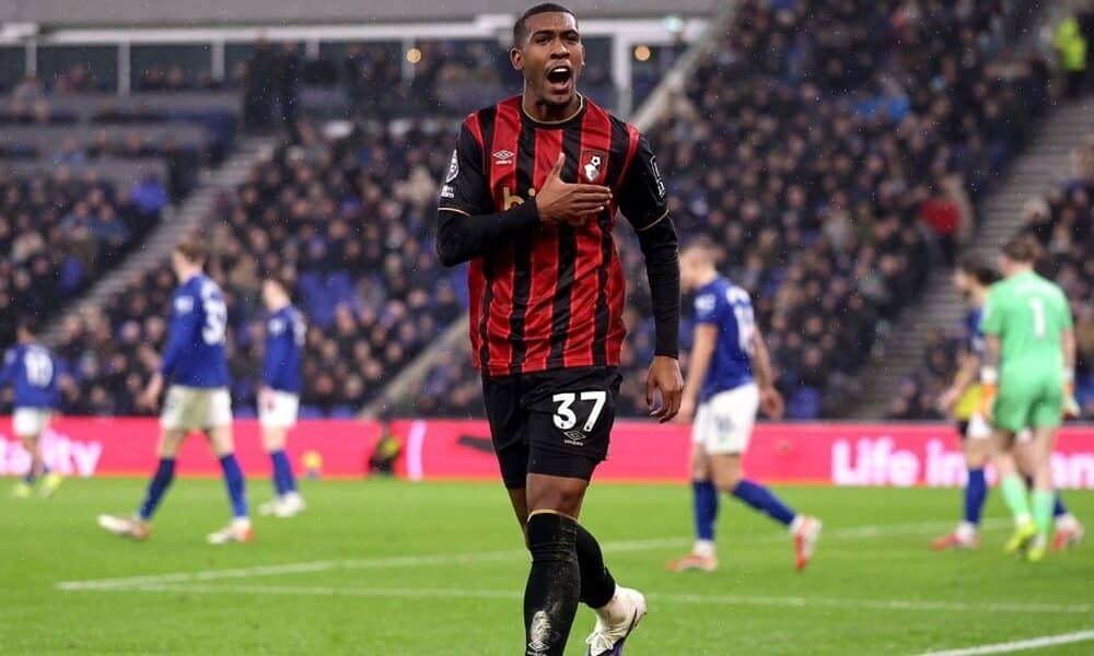 Liverpool, Bournemouth'un 130 Milyon Sterlinlik Yıldızı Rayan İçin Görüşmelere Başladı